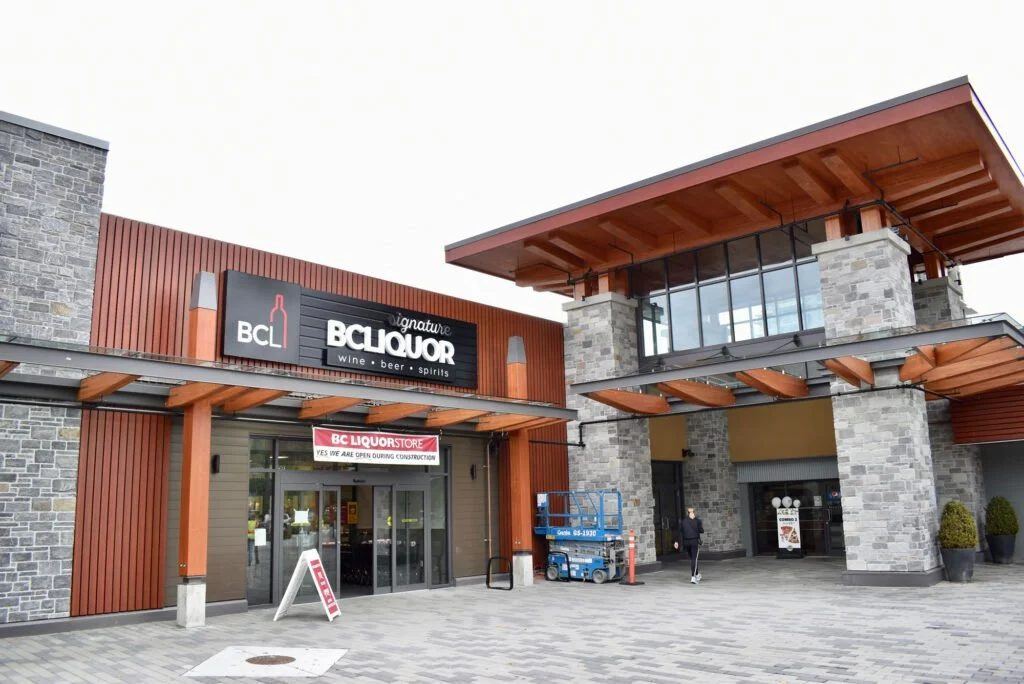 Retail storefront